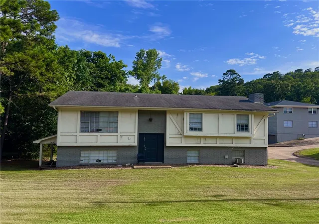 1st image of 319 19th St, Russellville, AR 72801 | MLS# 1357129
