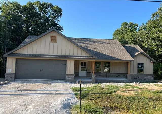 Photo 4 of Single family home for sale at 117 Salen Ln, Bella Vista, AR 72715 | MLS# 1357100 | Listing updated on 2026-08-13