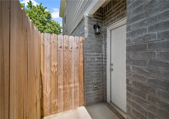 2nd image of 1095 S Benchmark Ln #1, 2, Fayetteville, AR 72704 | MLS# 1357105