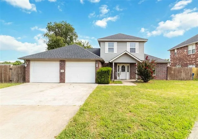Photo 1 of Single family home for sale at 407 Corrie Ct, Siloam Springs, AR 72761 | MLS# 1357187 | Listing updated on 2026-08-18