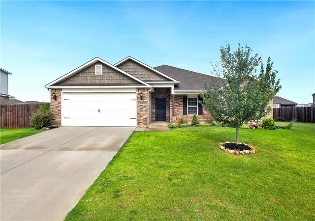 Photo 3 of Single family home for sale at 4212 Sw Atlantic Ct, Bentonville, AR 72713 | MLS# 1355082 | Listing updated on 2026-08-12