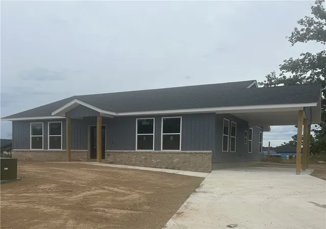 2nd image of 614 Meadow Lark Rd, Watts, OK 74964 | MLS# 1356819