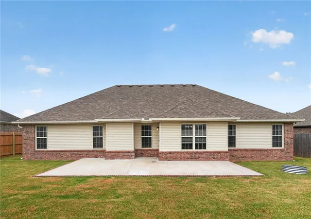 Photo 17 of Single family home for sale at 1362 Shook Dr, Cave Springs, AR 72718 | MLS# 1356448 | Listing updated on 2026-08-16
