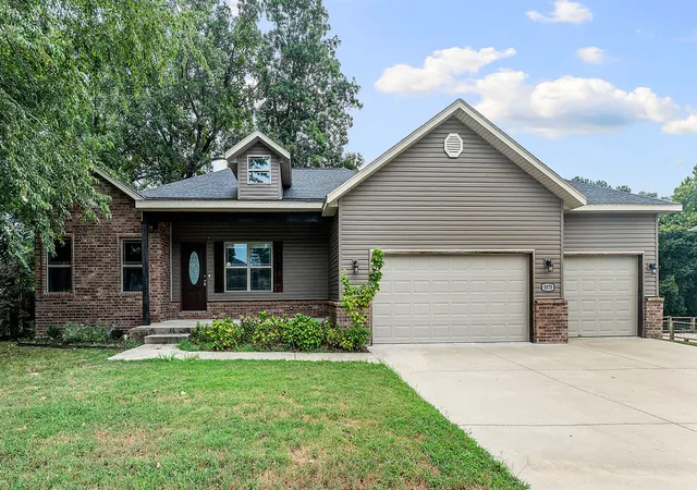 Photo 1 of Single family home for sale at 1070 Nemett Cir, Pea Ridge, AR 72751 | MLS# 1357202 | Listing updated on 2026-08-25