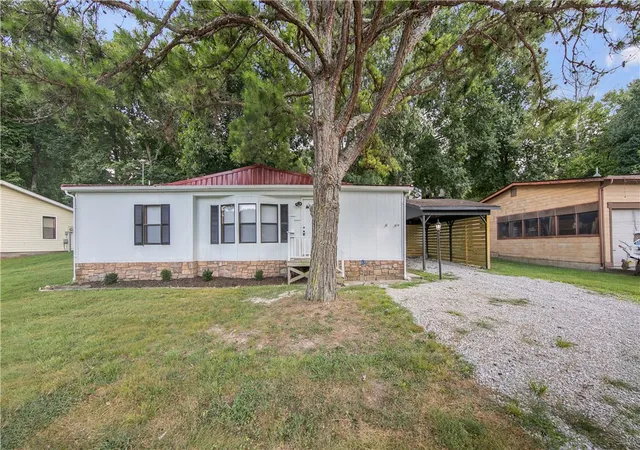 2nd image of 15447 Indian Head Trl, Rogers, AR 72756 | MLS# 1357468