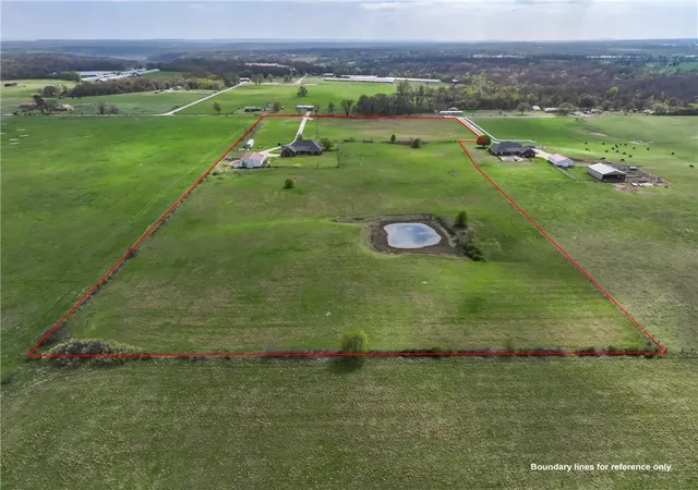 3rd image of 19030 Shady Grove Rd, Siloam Springs, AR 72761 | MLS# 1357489