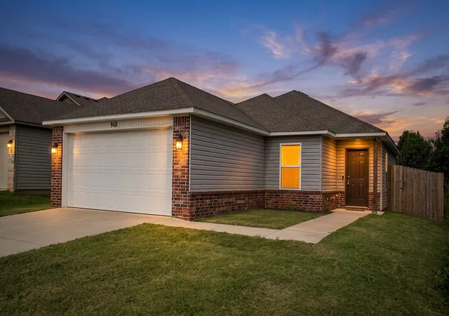 1st image of 968 S Brambling Ln, Fayetteville, AR 72701 | MLS# 1357279