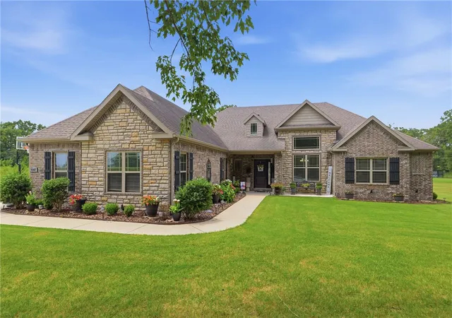 Photo 2 of Single family home for sale at 8367 Windsong Ln, Bentonville, AR 72713 | MLS# 1357116 | Listing updated on 2026-08-18