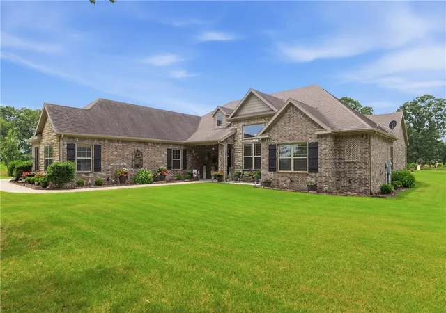 Photo 3 of Single family home for sale at 8367 Windsong Ln, Bentonville, AR 72713 | MLS# 1357116 | Listing updated on 2026-08-18