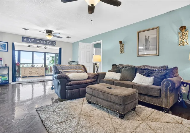 Photo 4 of Sale Pending at 187 Bunker Hl Ln, Russellville, AR 72802 | MLS# 1357706 | Listing updated on 2026-08-07