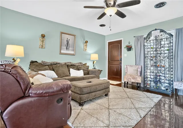 Photo 5 of Sale Pending at 187 Bunker Hl Ln, Russellville, AR 72802 | MLS# 1357706 | Listing updated on 2026-08-07