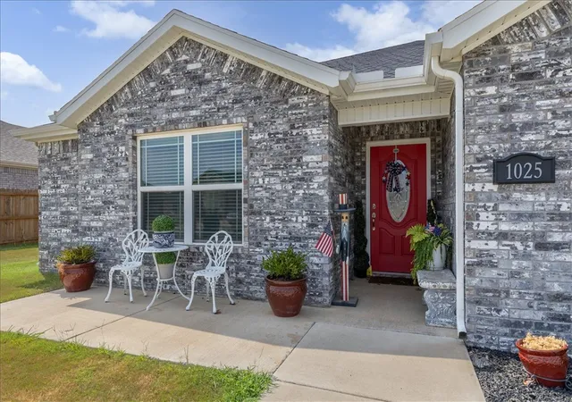 2nd image of 1025 Domingo Ave, Lowell, AR 72745 | MLS# 1357147