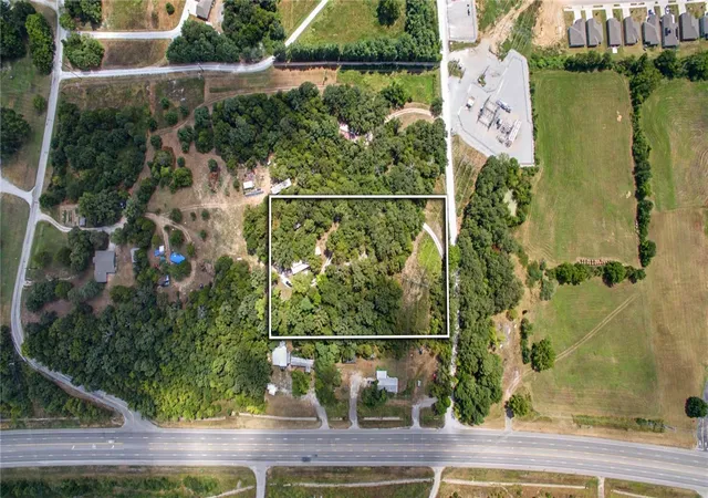 2nd image of 2701 Eupeil Ln, Springdale, AR 72764 | MLS# 1357798