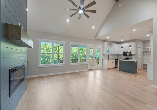 Photo 4 of Single family home for sale at 41 Fleetwood Dr, Bella Vista, AR 72714 | MLS# 1357664 | Listing updated on 2026-08-05