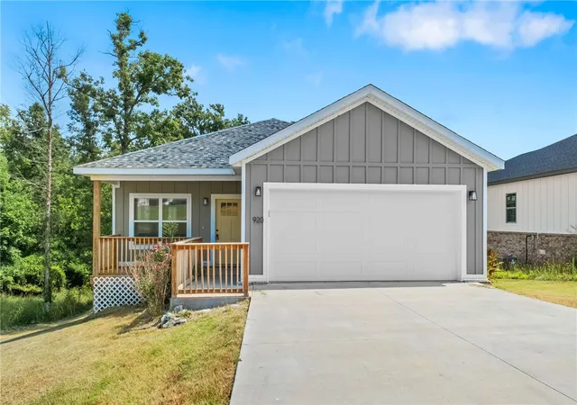 1st image of 920 Snyder Springs Loop, Watts, OK 74964 | MLS# 1357855
