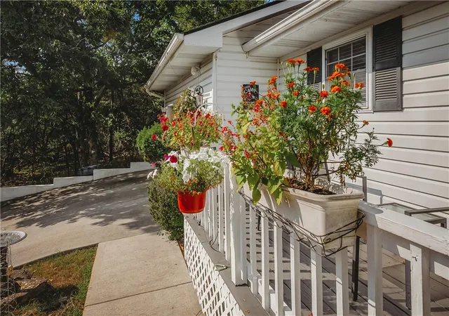 Photo 4 of Single family home for sale at 10 Narrows Dr, Holiday Island, AR 72631 | MLS# 1357794 | Listing updated on 2026-08-10