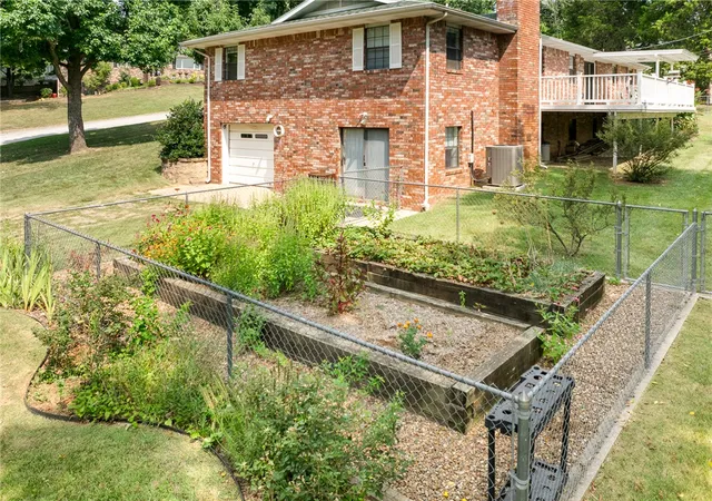 1st image of 6 Hawthorne Cvs, Harrison, AR 72601 | MLS# 1357947