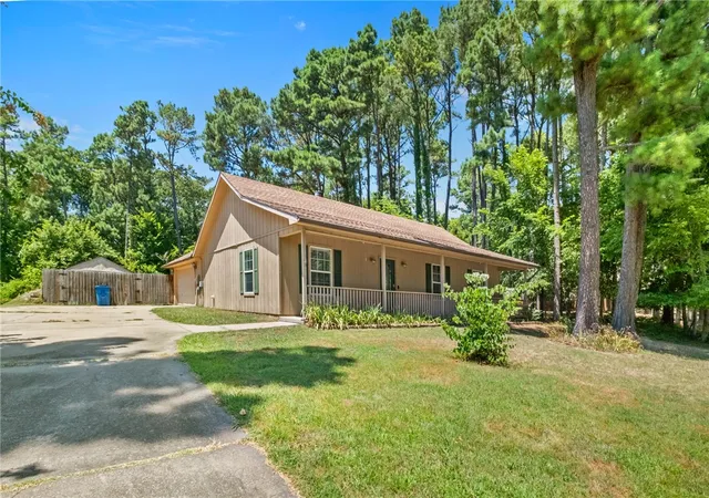 Photo 3 of Single family home for sale at 36 Baker Dr, Bella Vista, AR 72715 | MLS# 1357888 | Listing updated on 2026-08-06