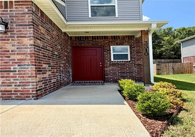 Photo 3 of Single family home for sale at 3310 Red Tail, Farmington, AR 72730 | MLS# 1357941 | Listing updated on 2026-08-24