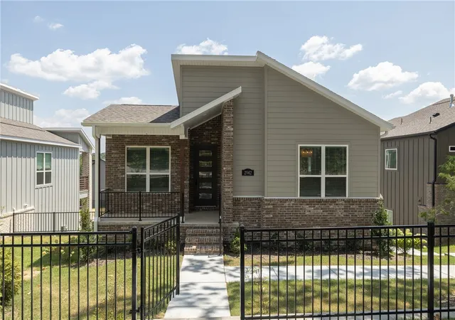 Photo 1 of Single family home for sale at 2942 N Old Wire Rd, Fayetteville, AR 72703 | MLS# 1357818 | Listing updated on 2026-08-07