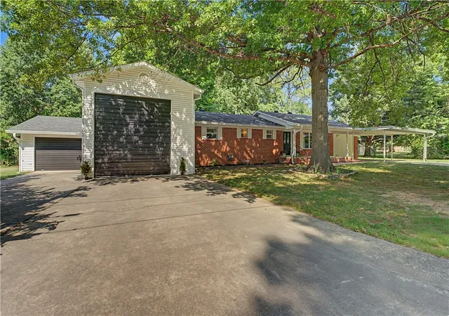 Photo 2 of Sale Pending at 4202 Croxdale St, Springdale, AR 72764 | MLS# 1356487 | Listing updated on 2026-08-23