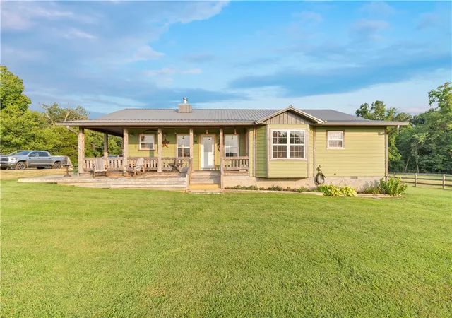 Photo 1 of Sale Pending at 495 Sharp Rd, Fayetteville, AR 72703 | MLS# 1357935 | Listing updated on 2026-08-14