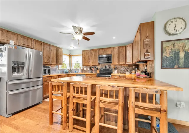 Photo 3 of Sale Pending at 495 Sharp Rd, Fayetteville, AR 72703 | MLS# 1357935 | Listing updated on 2026-08-14