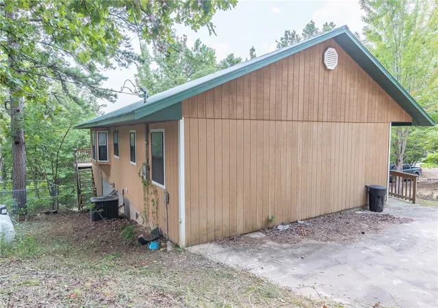 Photo 3 of Single family home for sale at 104 Cardinal Ln, Jasper, AR 72641 | MLS# 1358051 | Listing updated on 2026-09-23