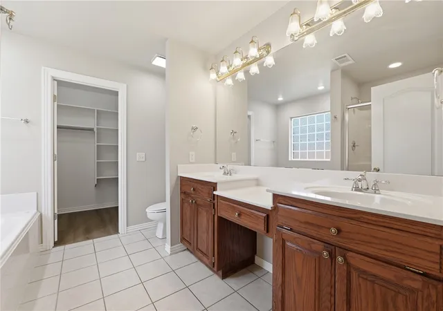 Photo 3 of Sale Pending at 3251 Woodbridge Rd, Springdale, AR 72762 | MLS# 1357611 | Listing updated on 2026-08-12