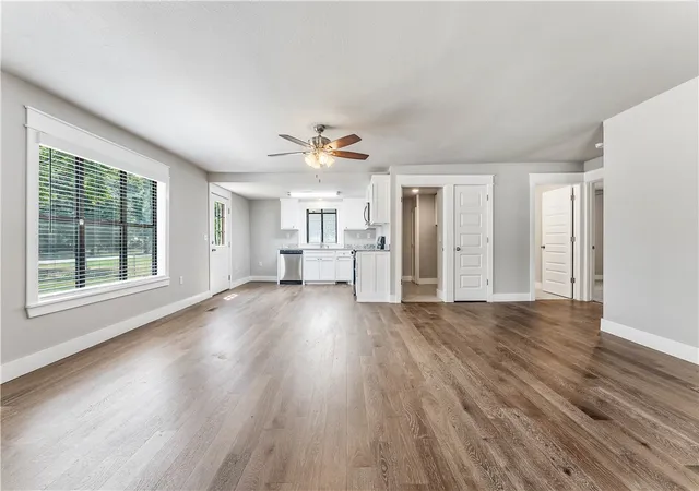 Photo 2 of Sale Pending at 139 Center St, Rogers, AR 72756 | MLS# 1358049 | Listing updated on 2026-08-17