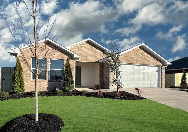 Photo 1 of Single family home for sale at 4666 W Buckaroo St, Fayetteville, AR 72704 | MLS# 1358080 | Listing updated on 2026-08-07