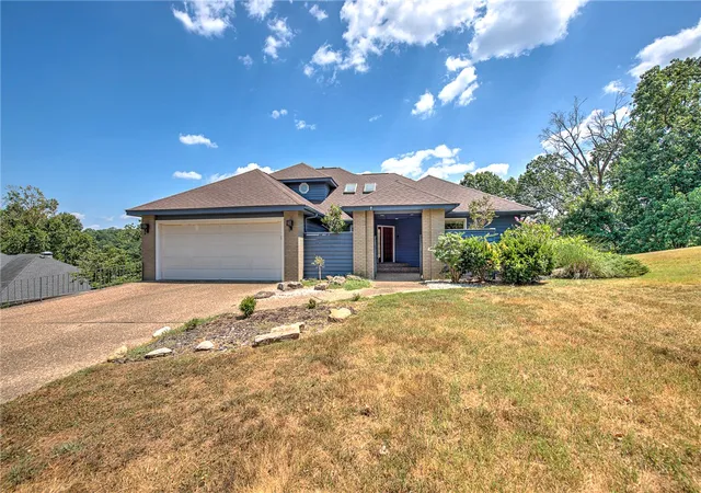 Photo 1 of Single family home for sale at 832 Atalanta Dr, Rogers, AR 72756 | MLS# 1357900 | Listing updated on 2026-08-07