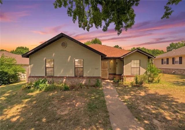 Photo 1 of Single family home for sale at 5664 W Legacy St, Fayetteville, AR 72704 | MLS# 1357620 | Listing updated on 2026-08-19
