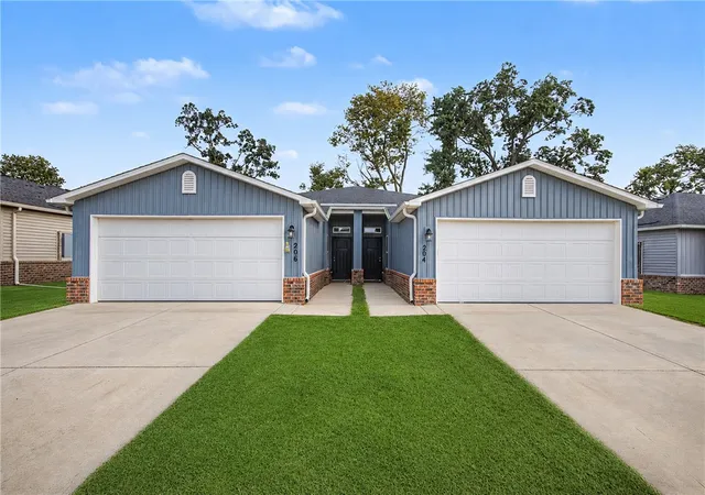 1st image of 204 & 206 Nw 67th Ave, Bentonville, AR 72713 | MLS# 1358076
