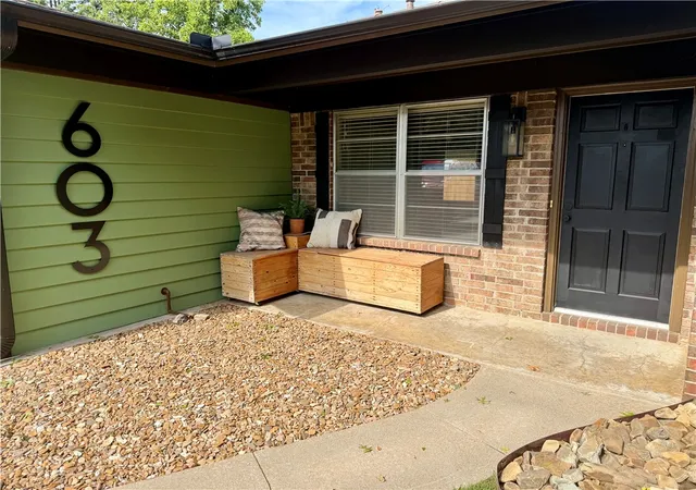Photo 4 of Sale Pending at 603 N Mobile Ave, Russellville, AR 72801 | MLS# 1358166 | Listing updated on 2026-09-23