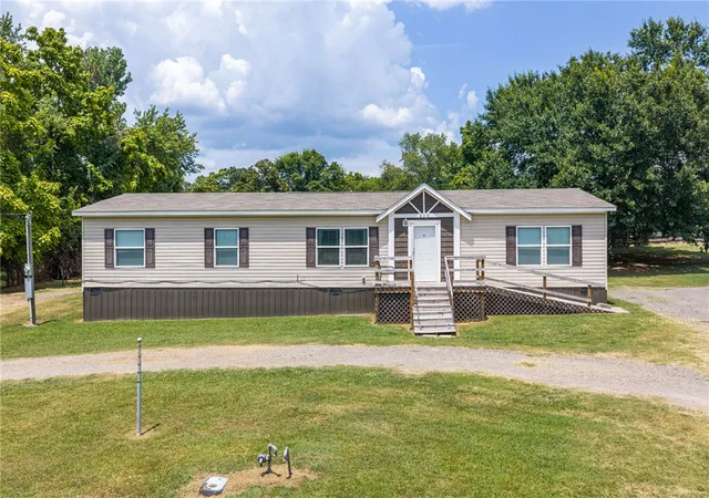 2nd image of 210 W 2nd St, Mulberry, AR 72947 | MLS# 1358182