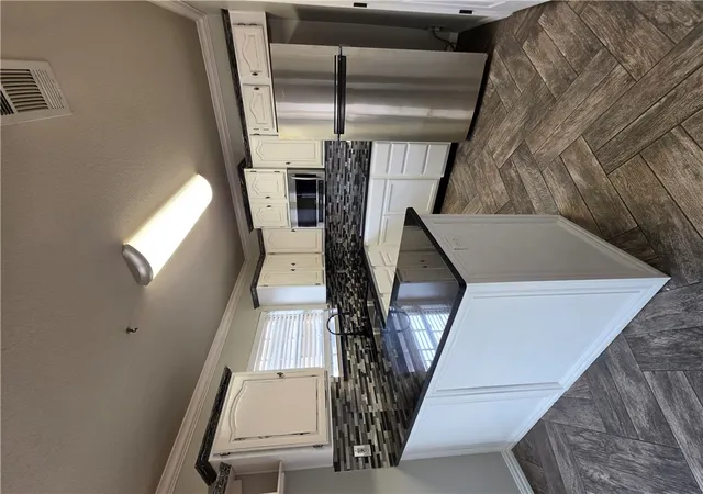 Photo 3 of Sale Pending at 2726 Linden Cir, Springdale, AR 72764 | MLS# 1358194 | Listing updated on 2026-08-26