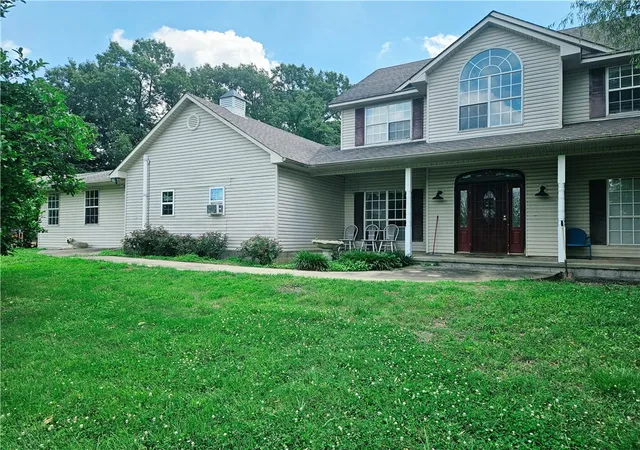 2nd image of 2101 Painted Acres Ln, Huntington, AR 72940 | MLS# 1358203