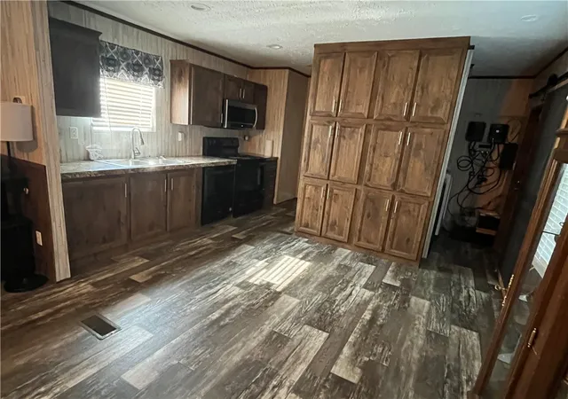 Photo 4 of Manufactured home for sale at 648 Hurley Rd, Dover, AR 72837 | MLS# 1358233 | Listing updated on 2026-08-25