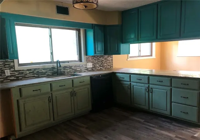 2nd image of 261 Steep Ln, Russellville, AR 72802 | MLS# 1358239