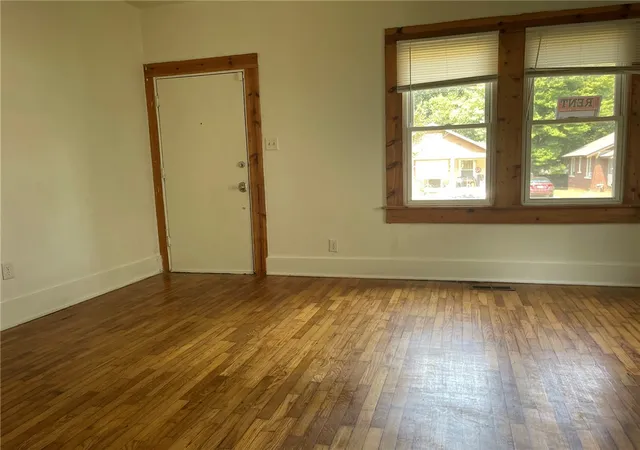 Photo 3 of Single family home for sale at 630 Clifton Ct, Fort Smith, AR 72903 | MLS# 1358093 | Listing updated on 2026-09-28
