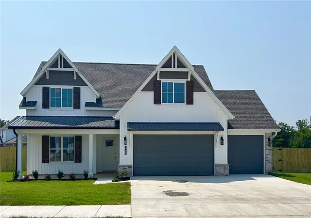 1st image of 961 Spencer Dr, Prairie Grove, AR 72753 | MLS# 1358248