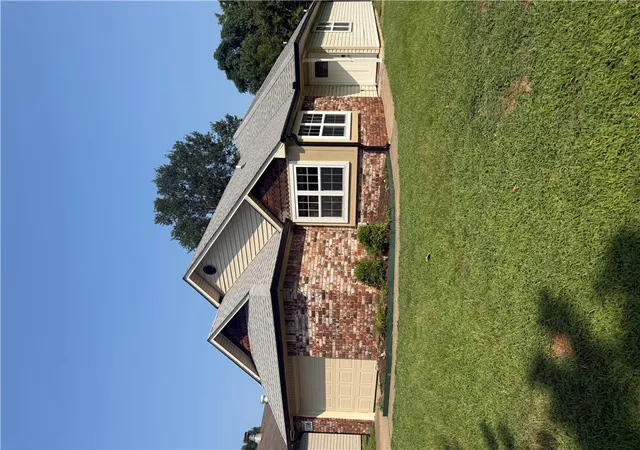 Photo 1 of Sale Pending at 1106 N Louisville Ave, Russellville, AR 72801 | MLS# 1358262 | Listing updated on 2026-08-14