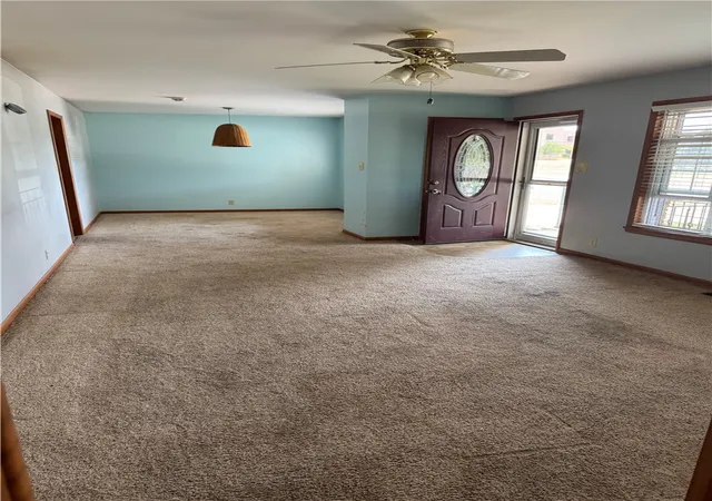 Photo 3 of Single family home for sale at 215 W Jefferson St, Siloam Springs, AR 72761 | MLS# 1358263 | Listing updated on 2026-08-10