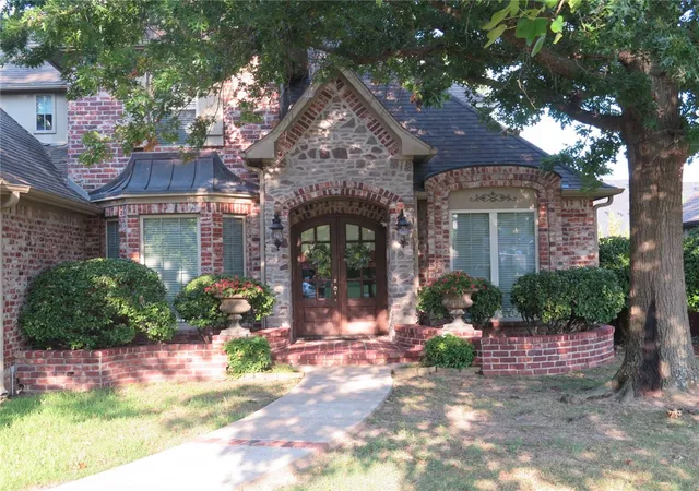 Photo 2 of Single family home for sale at 5401 S 44th Street, Rogers, AR 72758 | MLS# 1358343 | Listing updated on 2026-08-18