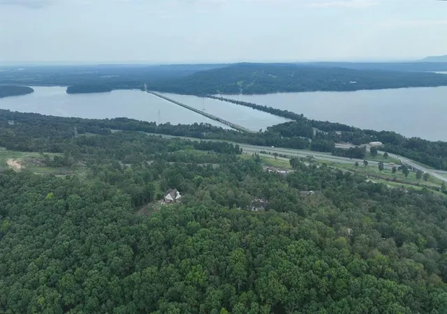 3rd image of 425 Rainbow Rd, Russellville, AR 72802 | MLS# 1358361
