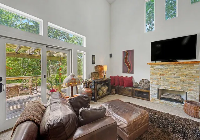 Photo 4 of Sale Pending at 66 County Rd 2071, Eureka Springs, AR 72632 | MLS# 1358084 | Listing updated on 2026-08-17
