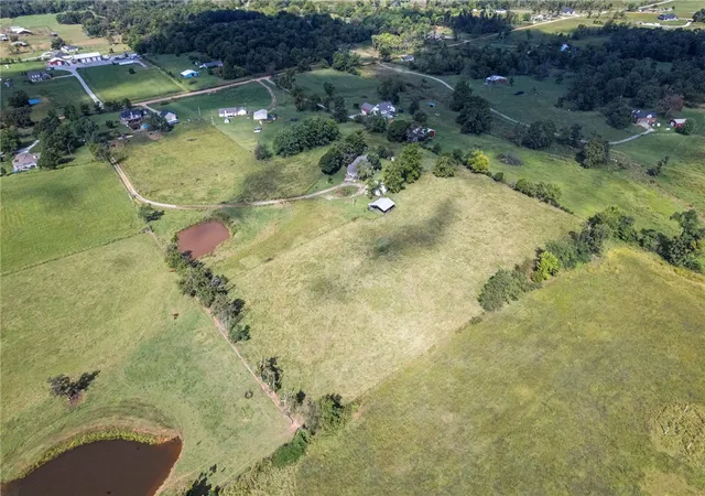 Photo 5 of House for sale at 743 N Acres Coffelt Cemetery, Bentonville, AR 72713 | MLS# 1358392 | Listing updated on 2026-08-11