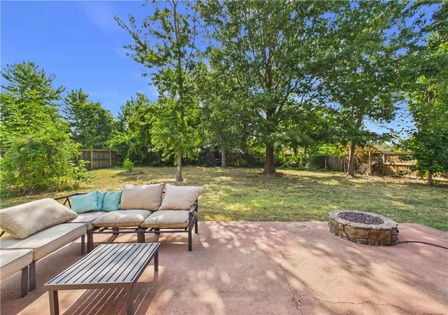 Photo 3 of Sale Pending at 1706 S 20th Street, Rogers, AR 72758 | MLS# 1358349 | Listing updated on 2026-08-21