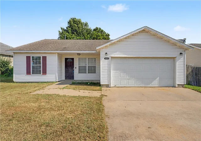 Photo 1 of Single family home for sale at 1603 Tanglewood Ln, Siloam Springs, AR 72761 | MLS# 1358452 | Listing updated on 2026-08-26
